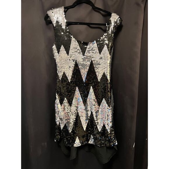 A'Gaci sequin dress with cape - Picture 1 of 7